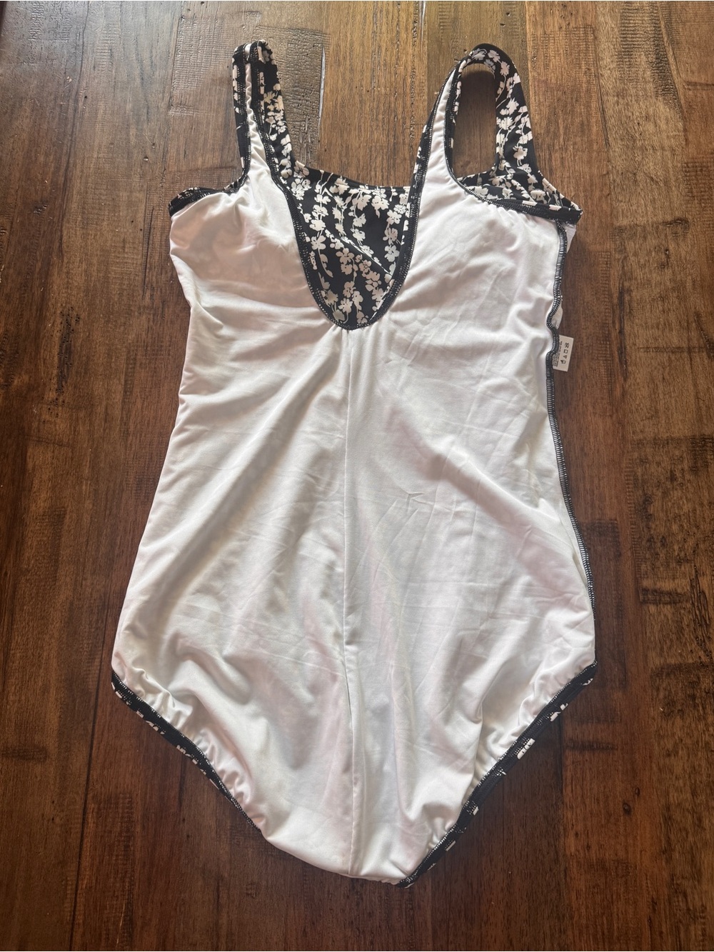 Lands End One Piece Swimsuit 12L Black White Floral Underwire Tummy Control - Picture 10 of 12